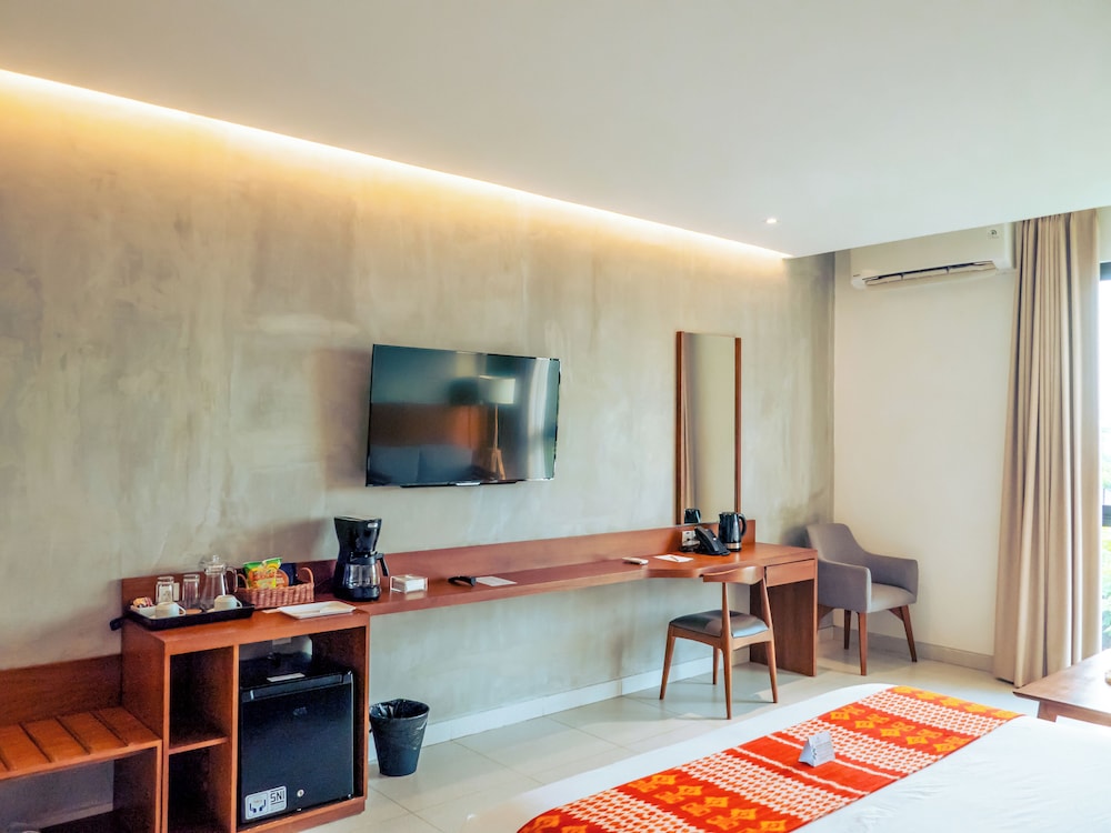 Kambaniru Beach Hotel and Resort 38/49