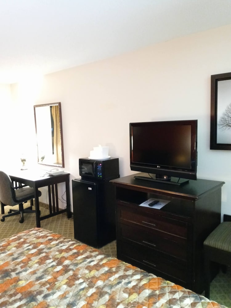 Country Hearth Inn & Suites Kenton 10/47