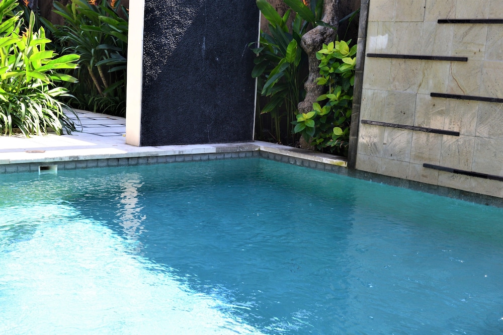 The Ahimsa Beach 40/50