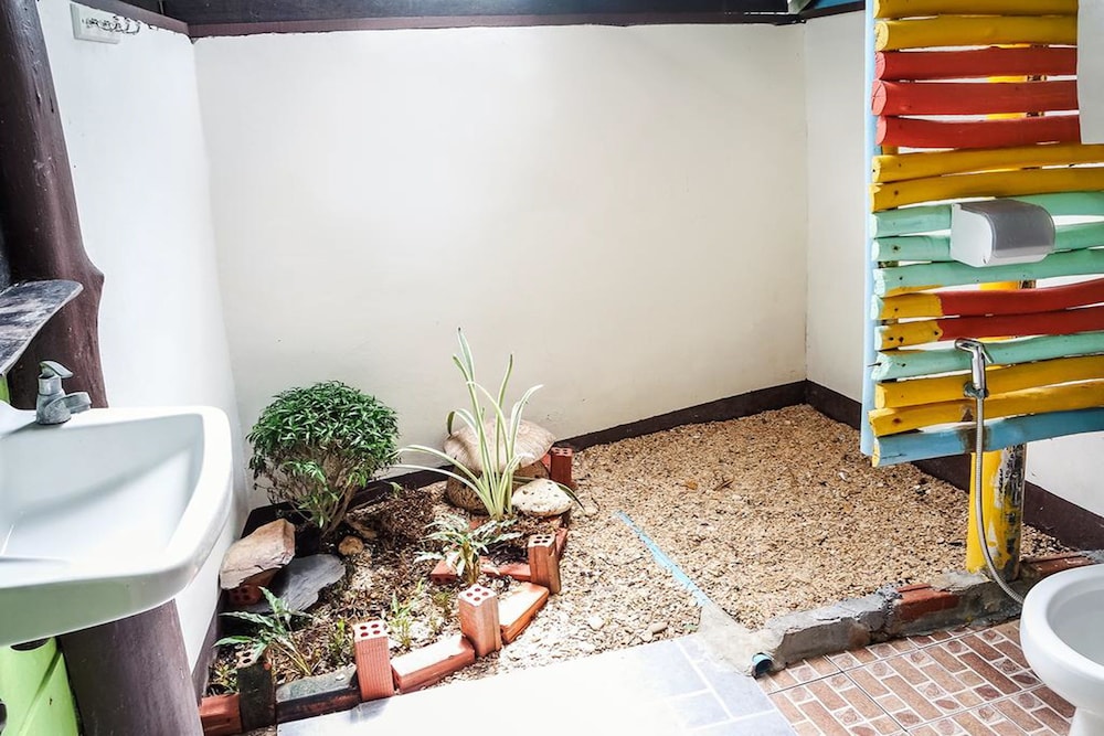 Leaf House Bungalow - Hostel 50/50