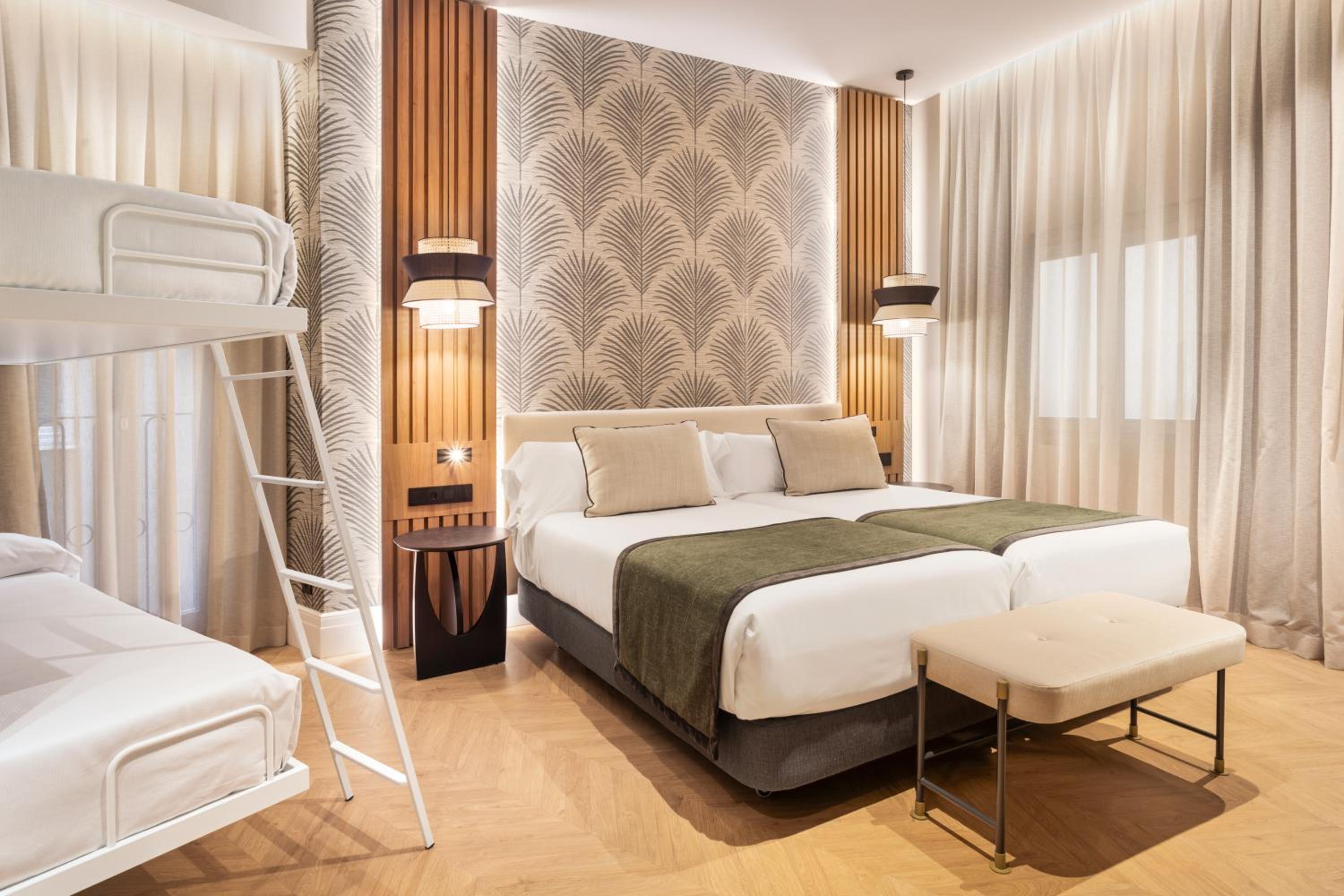Double or twin room Deluxe