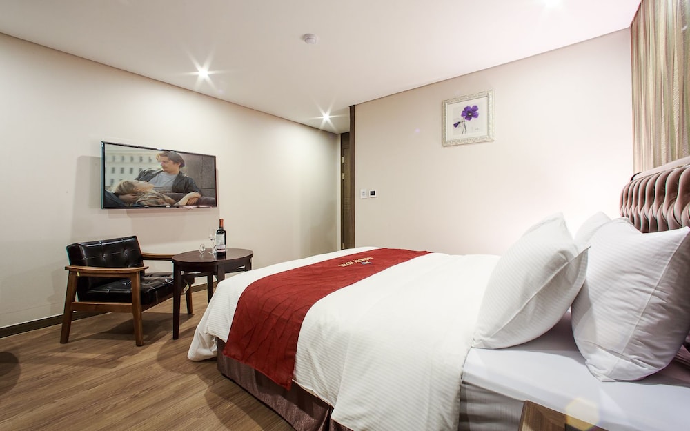 Harmony Hotel 16/55