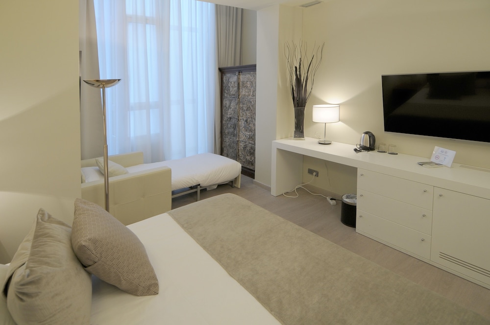 Serennia Exclusive Rooms 28/58