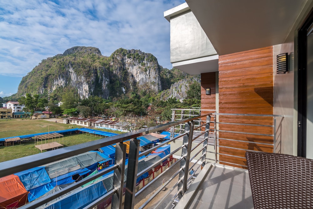 Coral Cliff Hotel 18/23