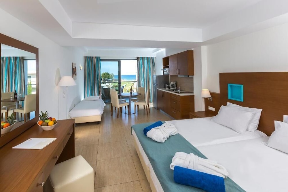 Asterias Beach Resort 17/47