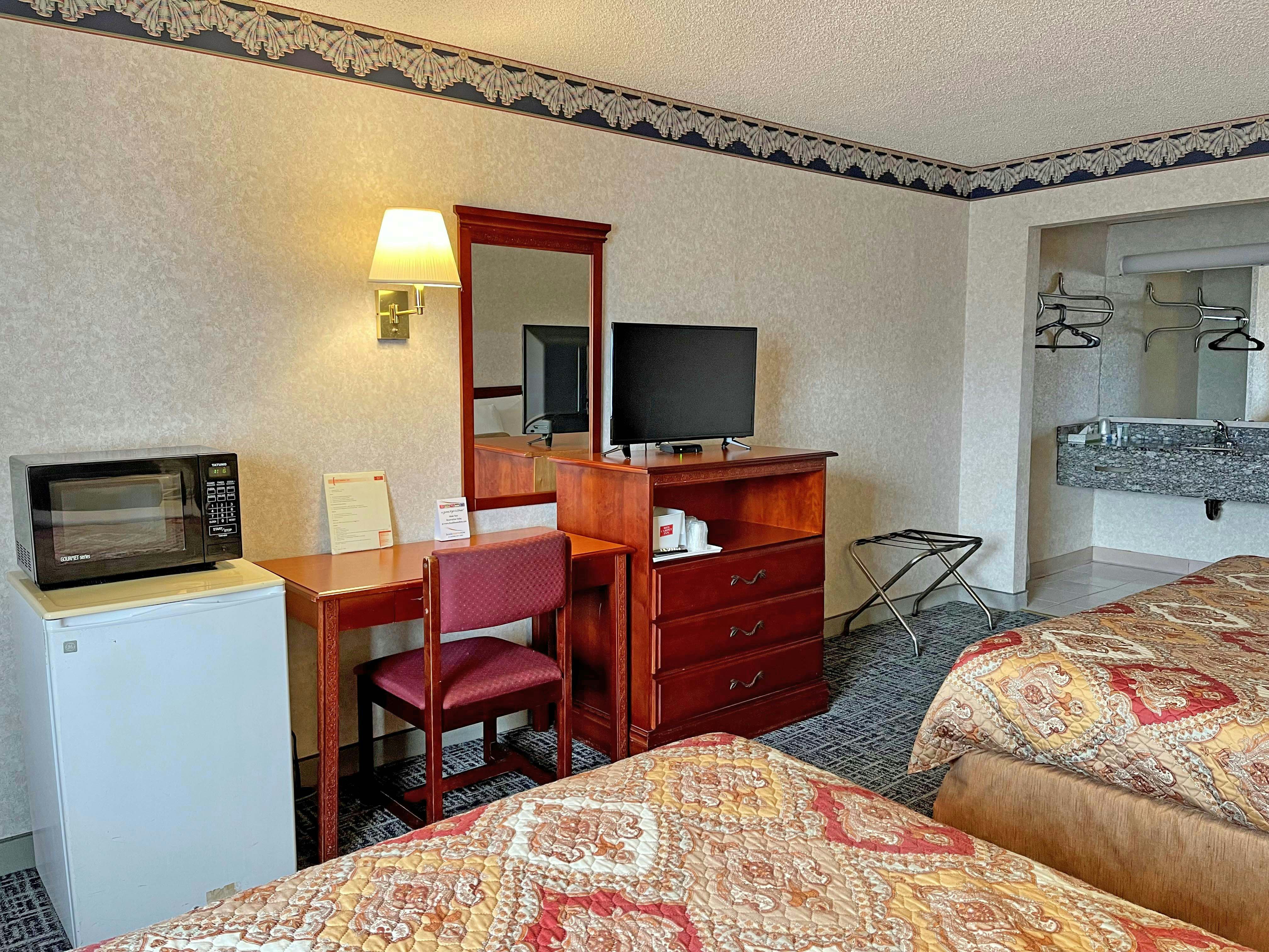 Red Carpet Inn Williamstown NJ 10/15