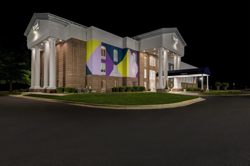 Spark by Hilton Tuscumbia Muscle Shoals 58/61