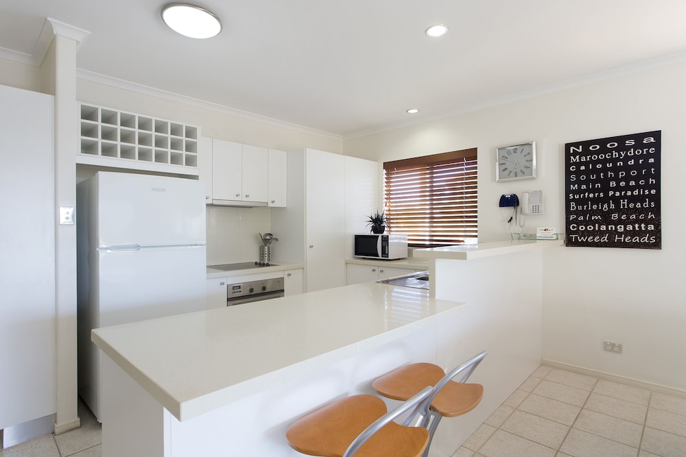 OFFSHORE NOOSA RESORT 1/78