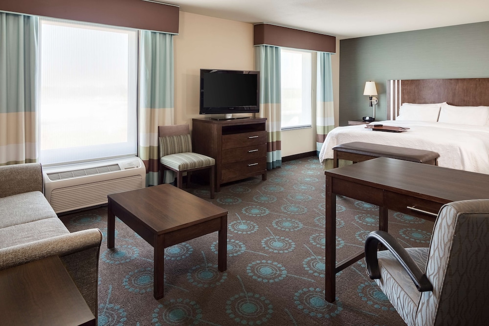 Hampton Inn & Suites Lincoln - North East I-80 17/71