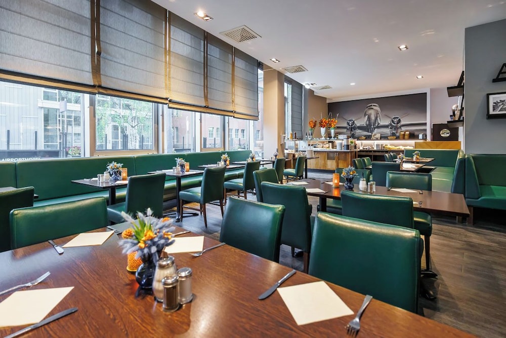 Airporthotel Berlin Adlershof 57/75