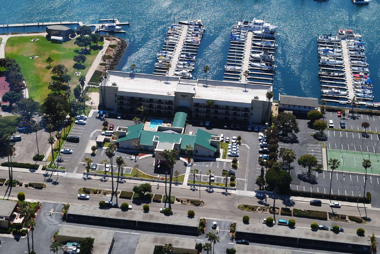 Hampton Inn Channel Islands Harbor 2/65