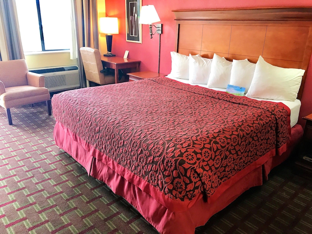 Days Inn by Wyndham East Albuquerque 8/29
