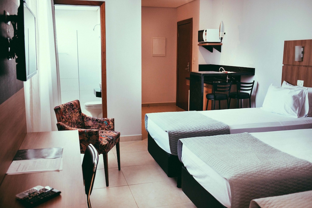 Silver, Triple, Twin Beds, 3 Beds، Occitano Apart Hotel 2/2