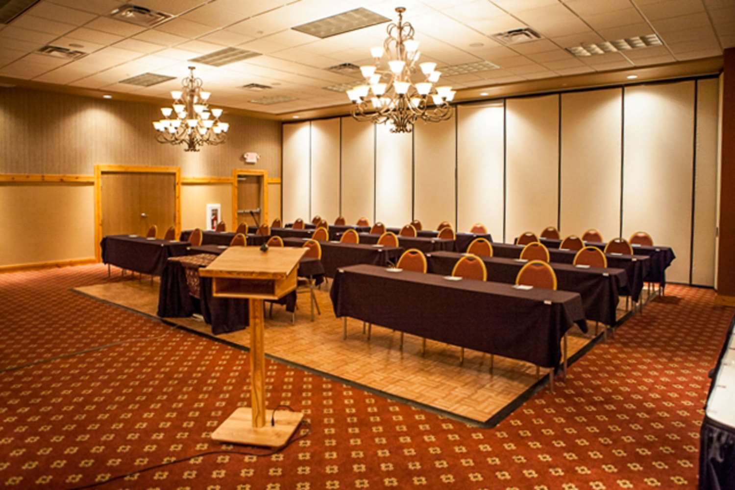 Sleep Inn & Suites Conference Center Eau Claire North 11/22