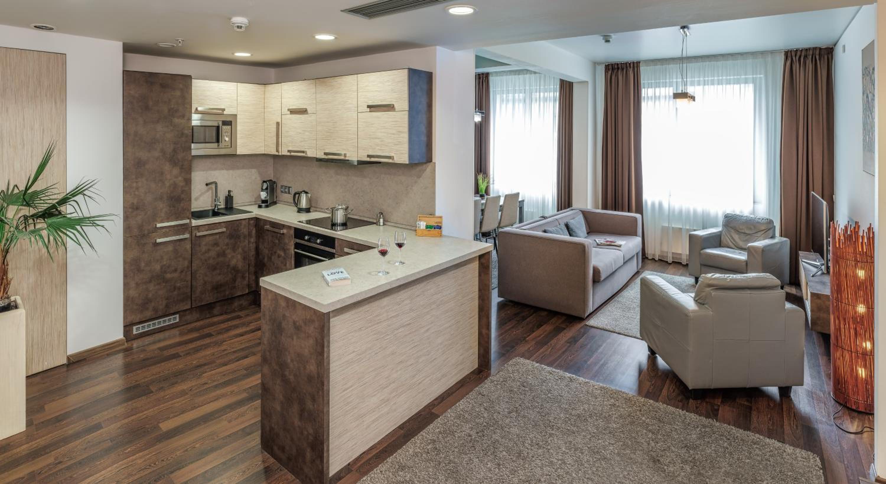VN3 Terraces Suites by Adrez Living 12/24