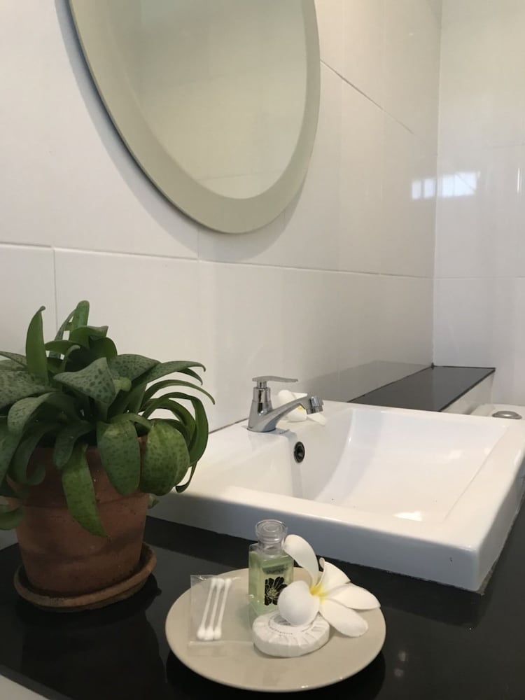 Baan Suan Rim Klong 33/63