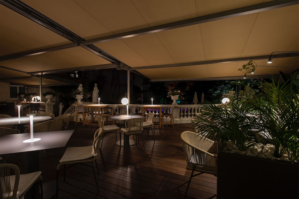 Grand Hotel Liberty 32/50