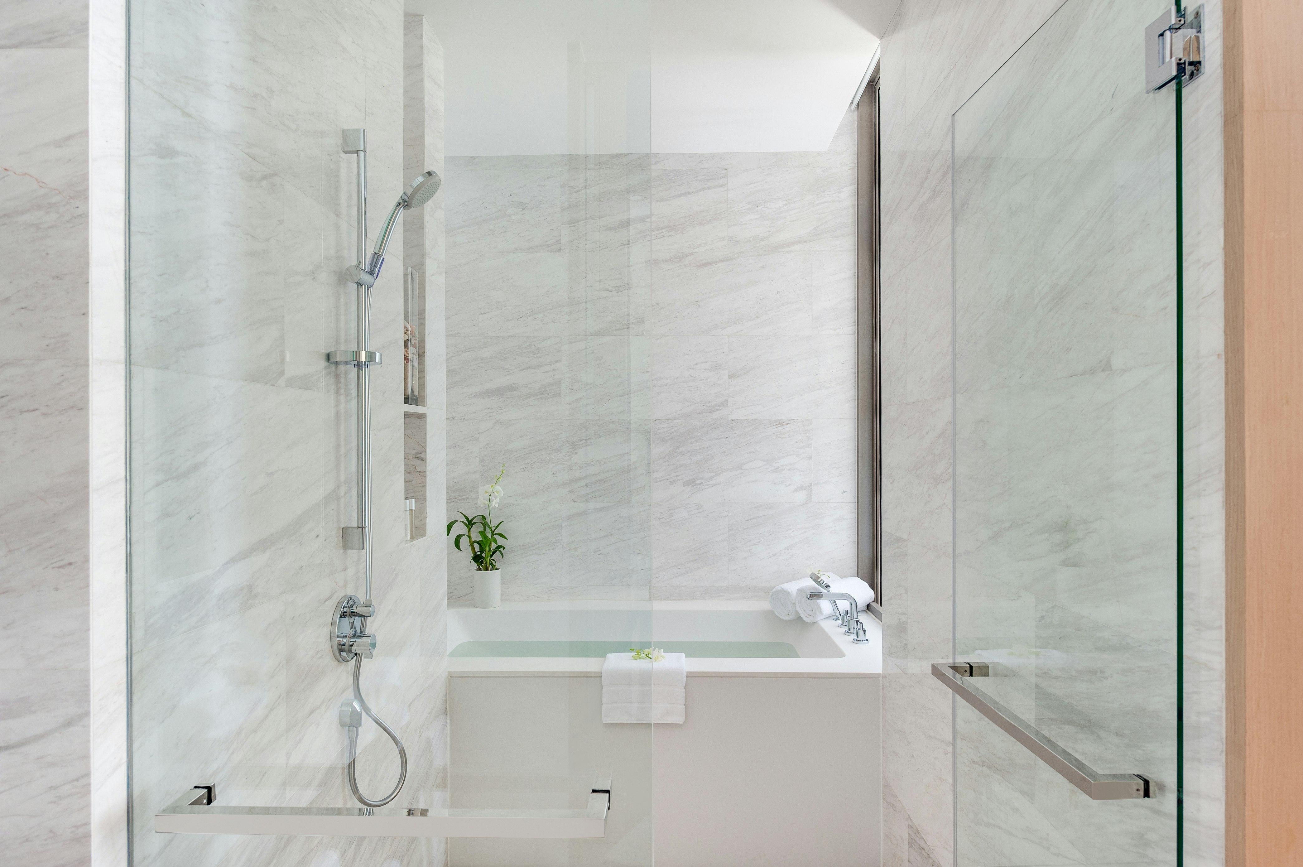 Grand, Pool Penthouse, Azure