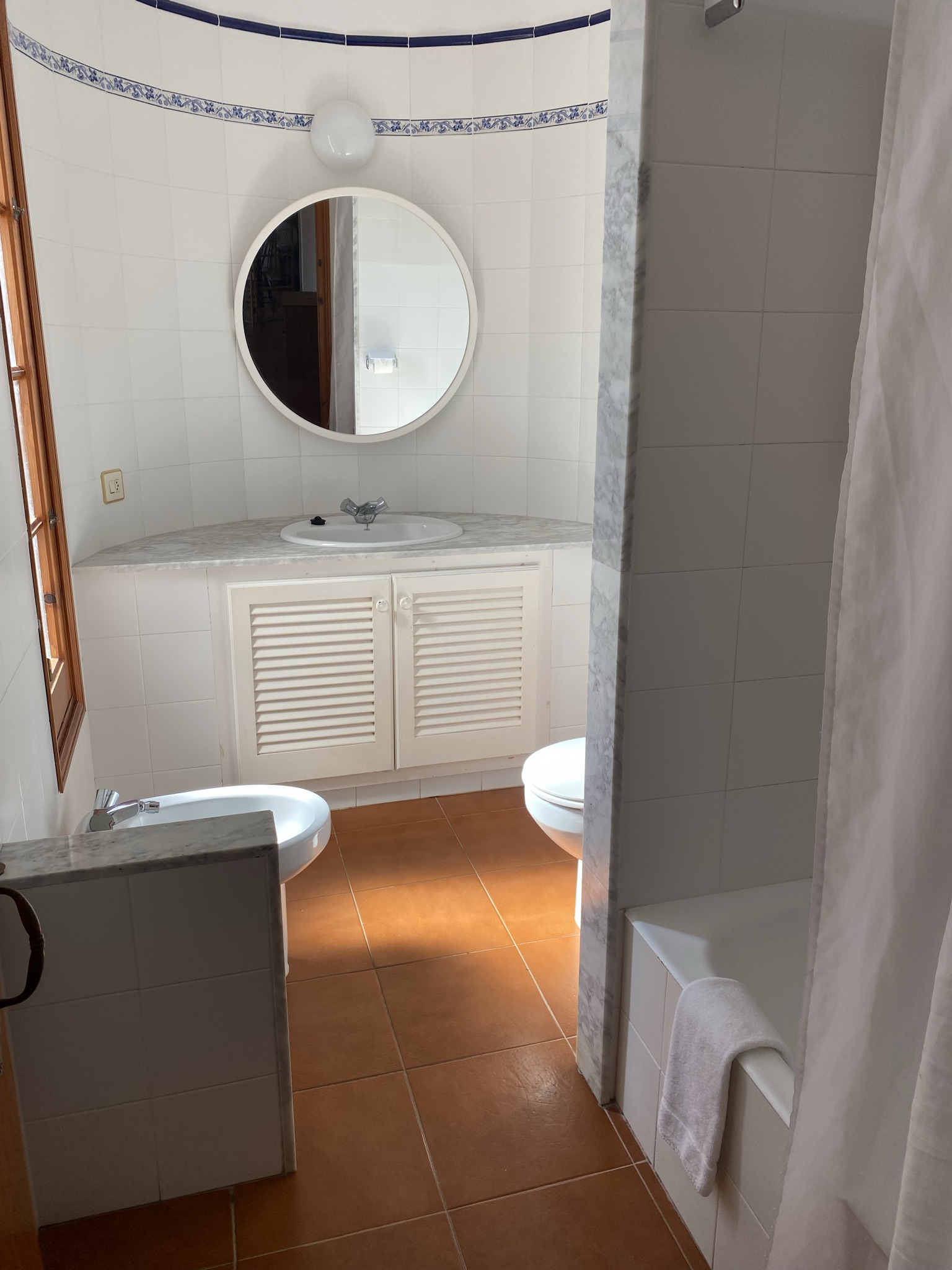 APARTAMENTOS ES BRUCS CALA MORELL 40/41