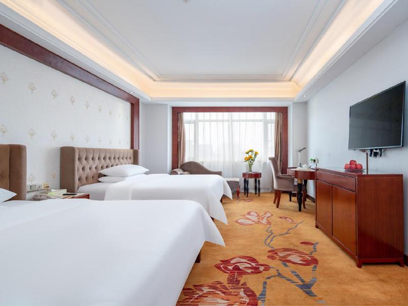 Vienna International Hotel (Dongguan Humen Wanda Plaza) 10/21