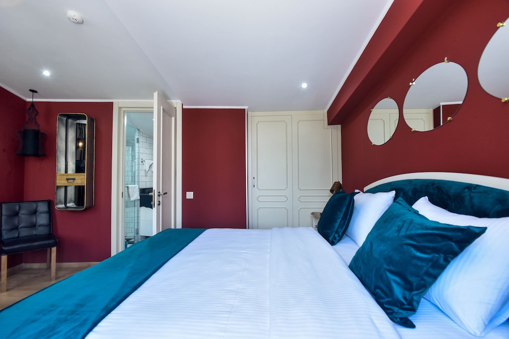 DELUXE, DOUBLE BED, TERRACE