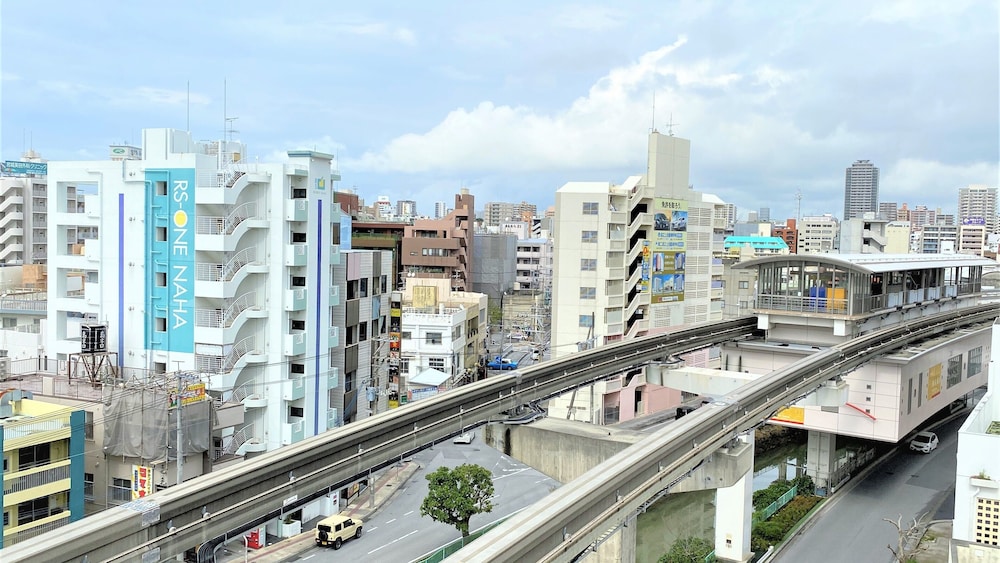 TOYOKO INN OKINAWA NAHA KOKUSAI-DORI MIEBASHI-EKI 53/64