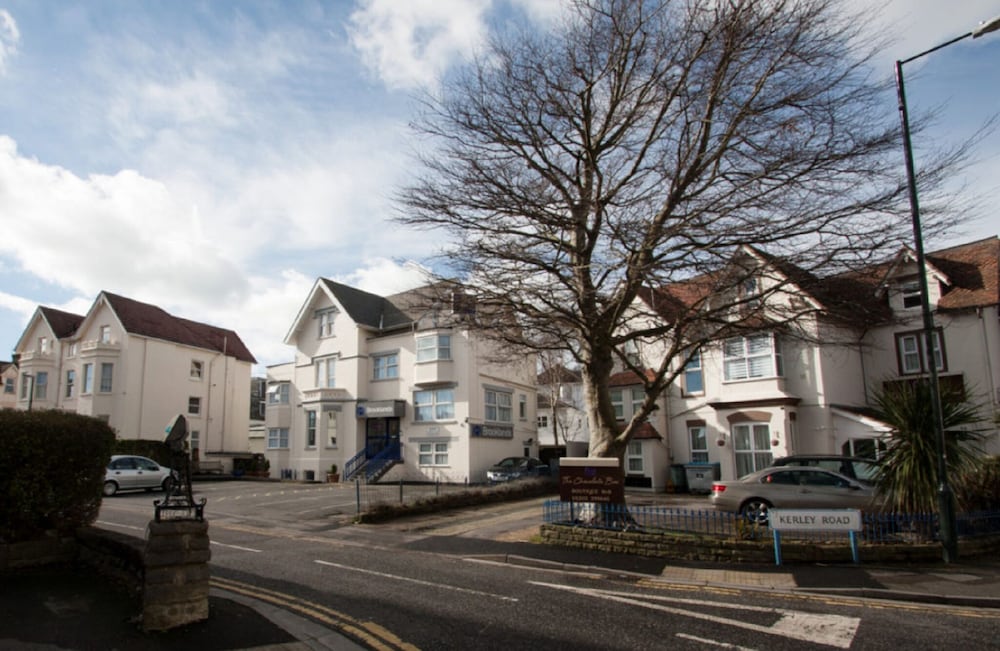 Brooklands Hotel Bed And Breakfast Bournemouth 21/32
