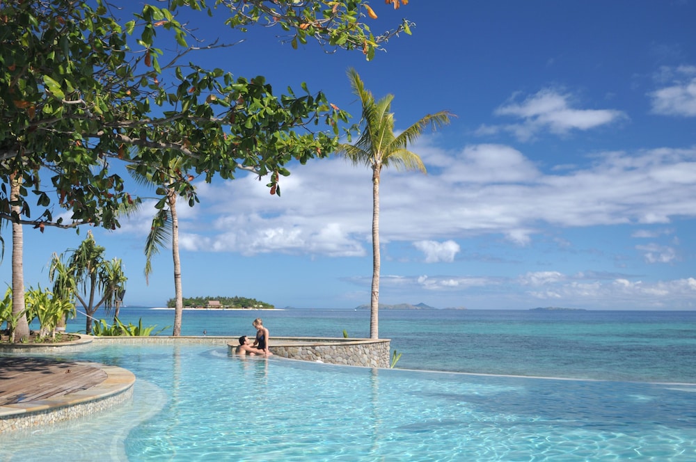 Nakelo Treasure Island Resort and Spa 40/46