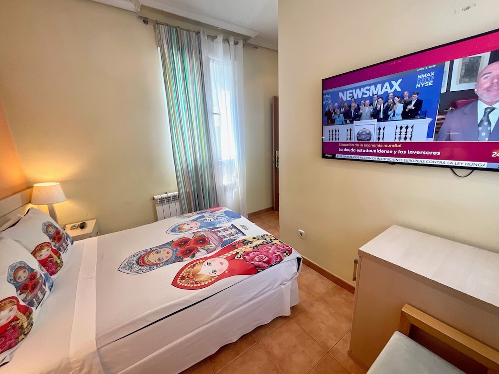 STANDARD, DOUBLE BED, PRIVATE BATHROOM