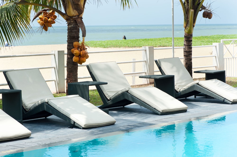 The Beach - All Suite Hotel 23/50