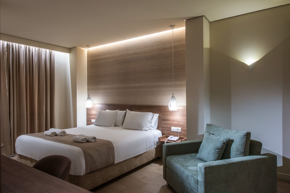 Metropole Urban Hotel 30/68