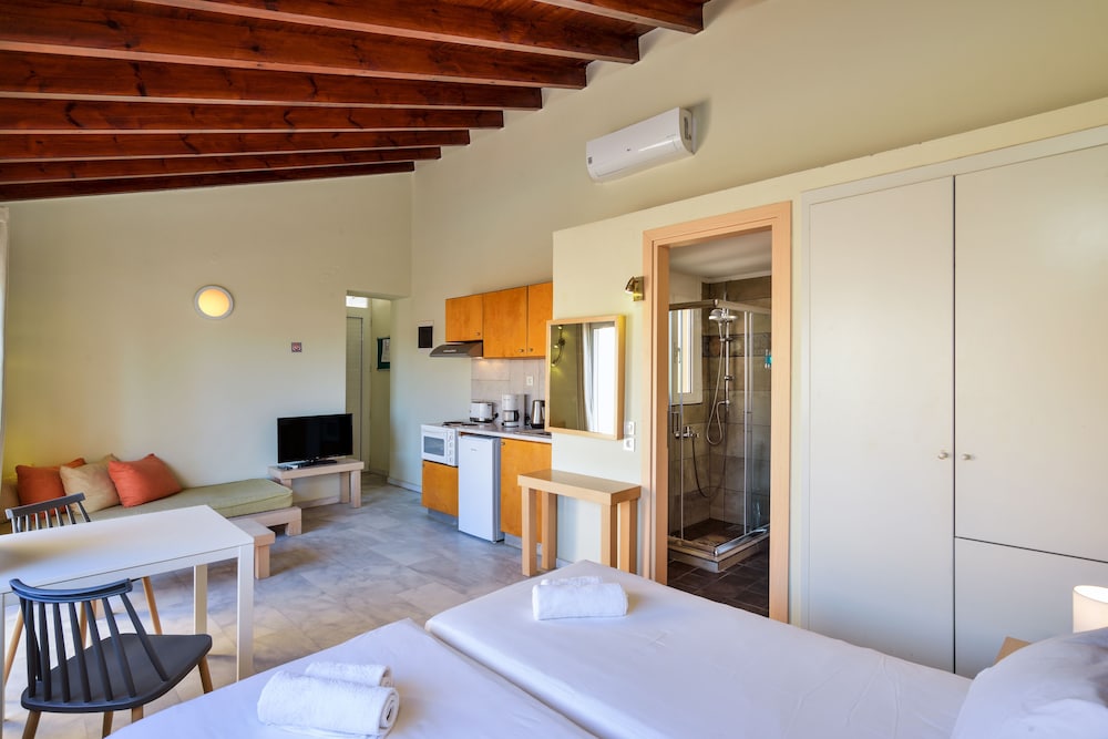Elmas Dream Apartments And Villas 29/42
