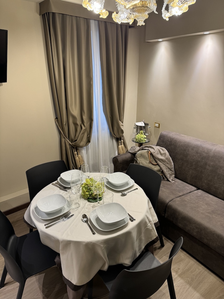 Cà dell' Arte Palace 30/50