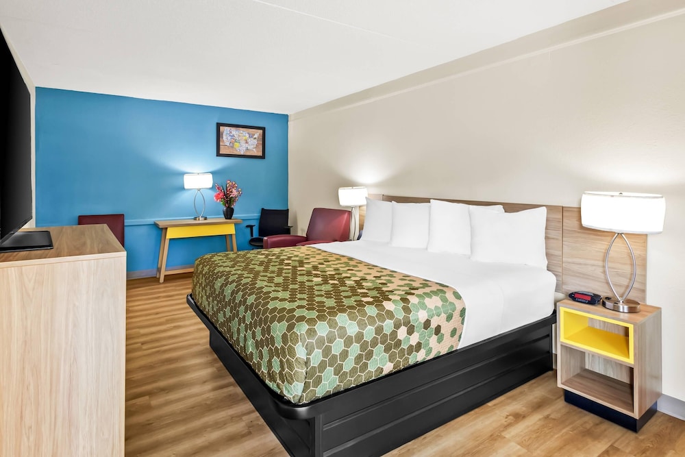 ROOM, KING BED, ACCESSIBLE