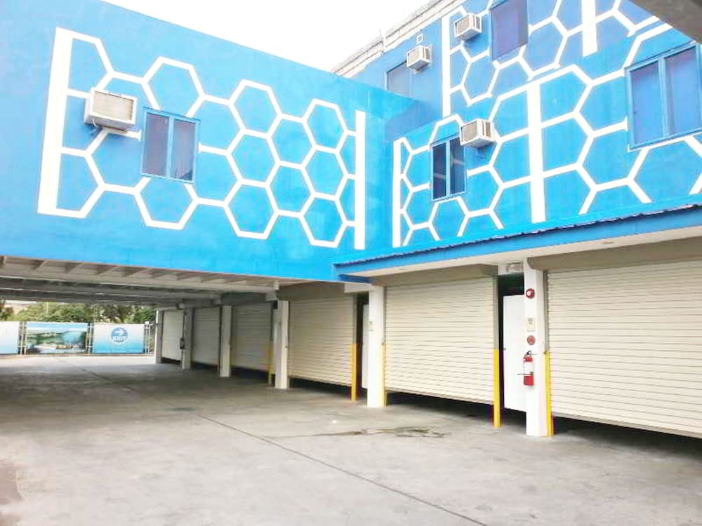 Hotel Dream World Las Pinas 57/63
