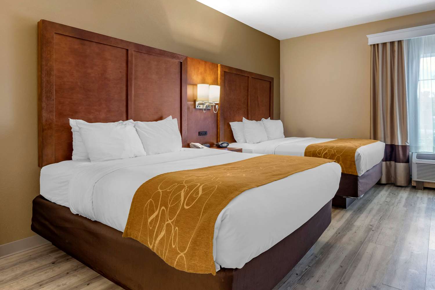 SUITE, 2 QUEEN BEDS