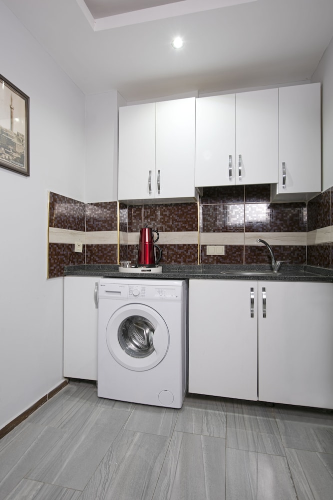 Gvar Apart Otel 3/35