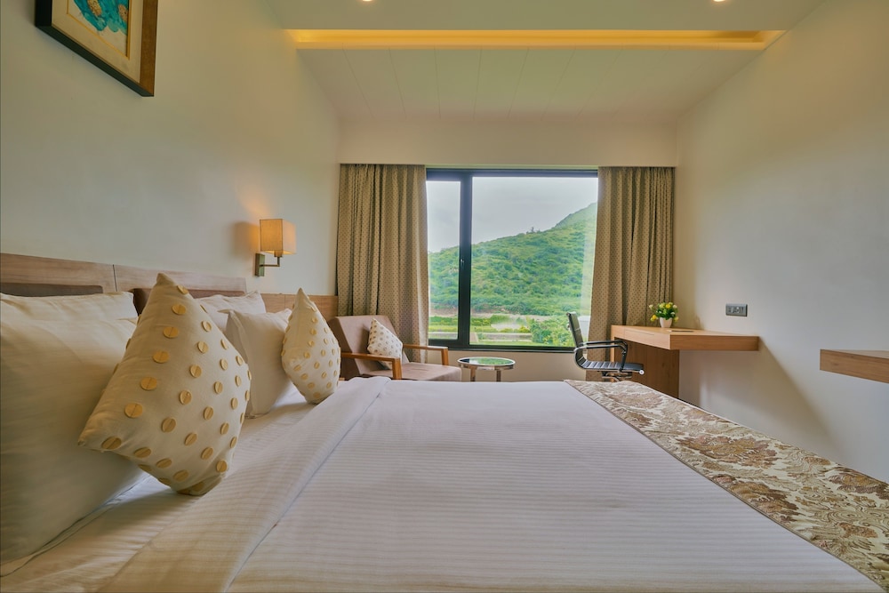 Blu Feather Hotel & Spa 32/69