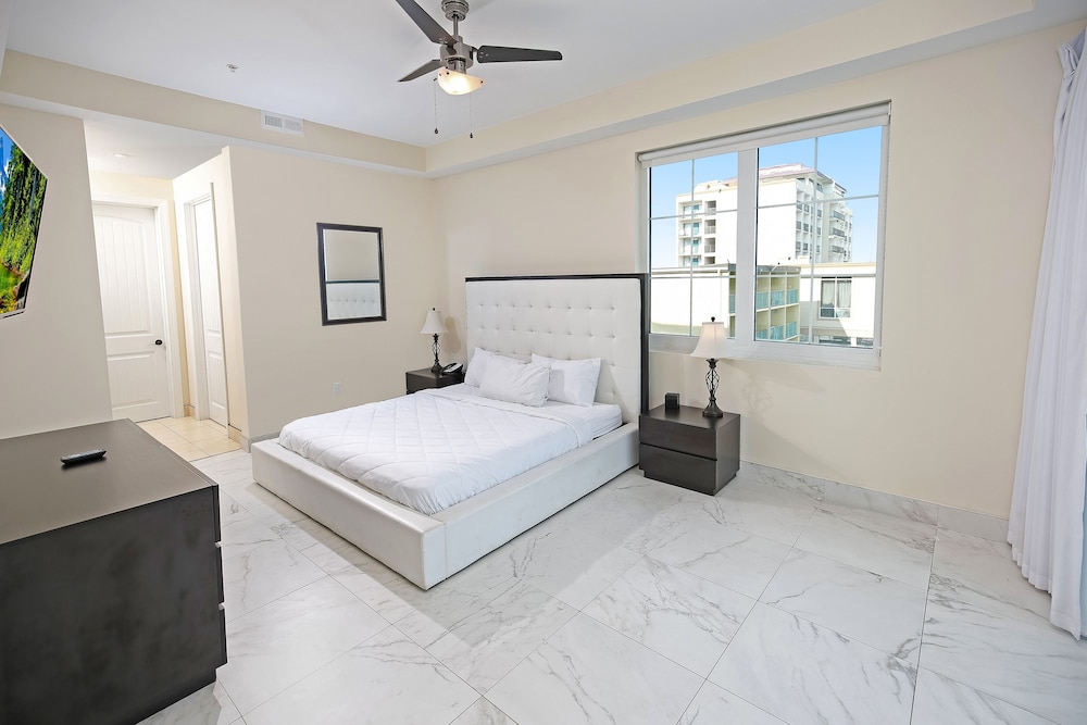 Bali Bay Resort 24/75