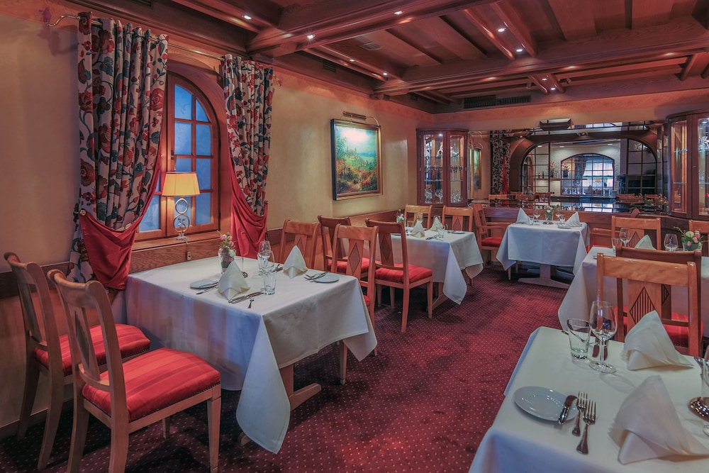 Hotel-Restaurant Kunz 51/60