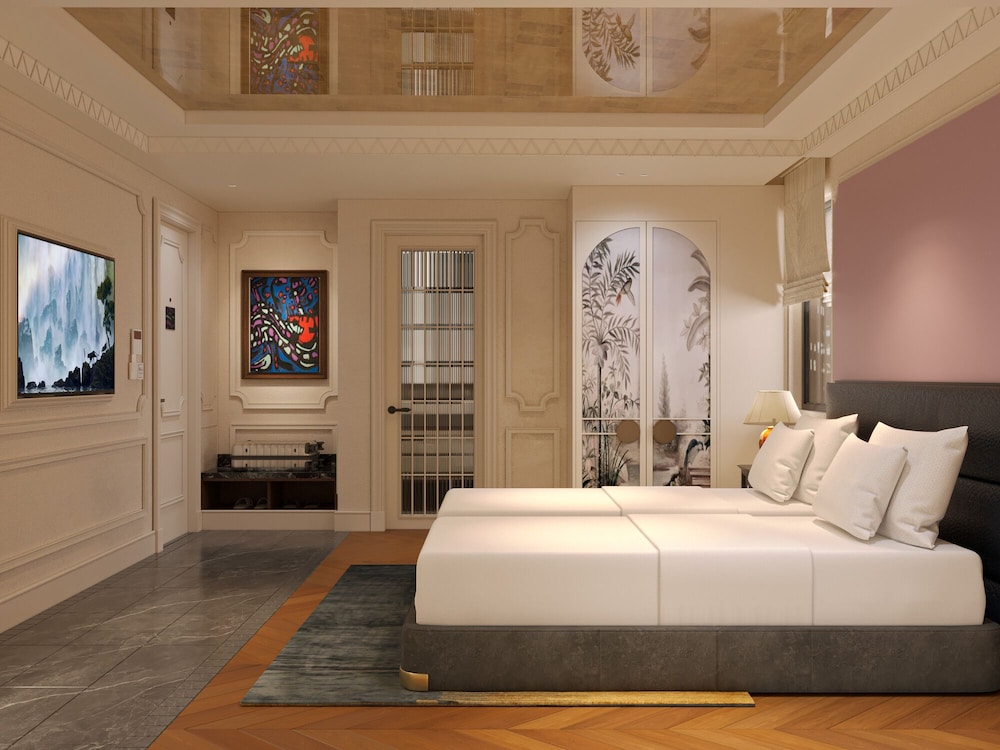 Collection, Twin Beds