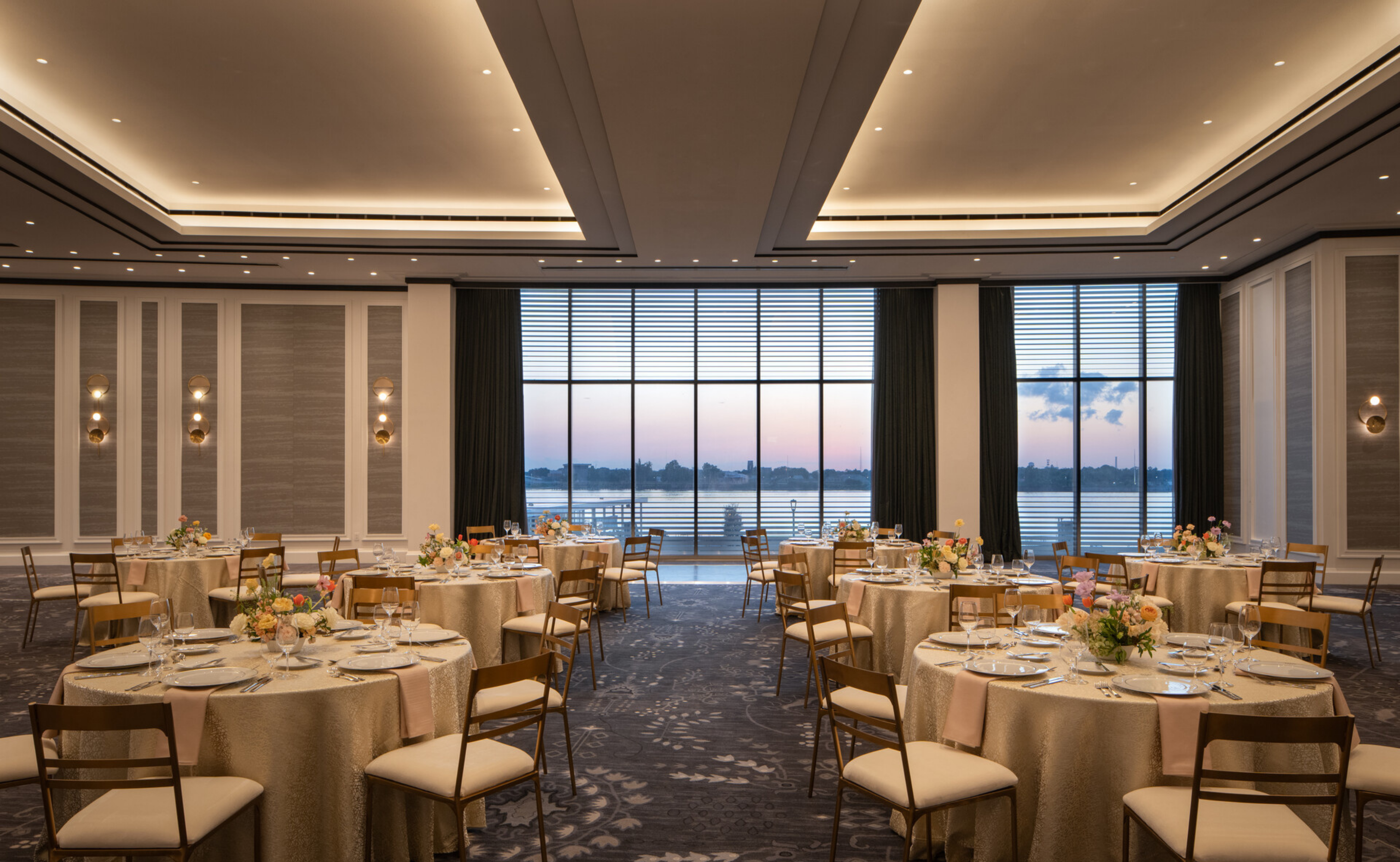 Four Seasons Hotel New Orleans 64/80