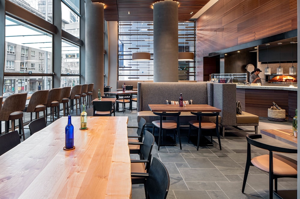 Hyatt Regency Seattle 49/63
