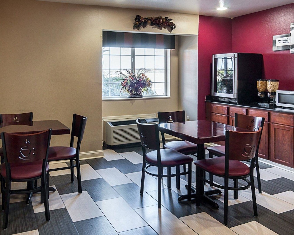 restaurant-cafeteria