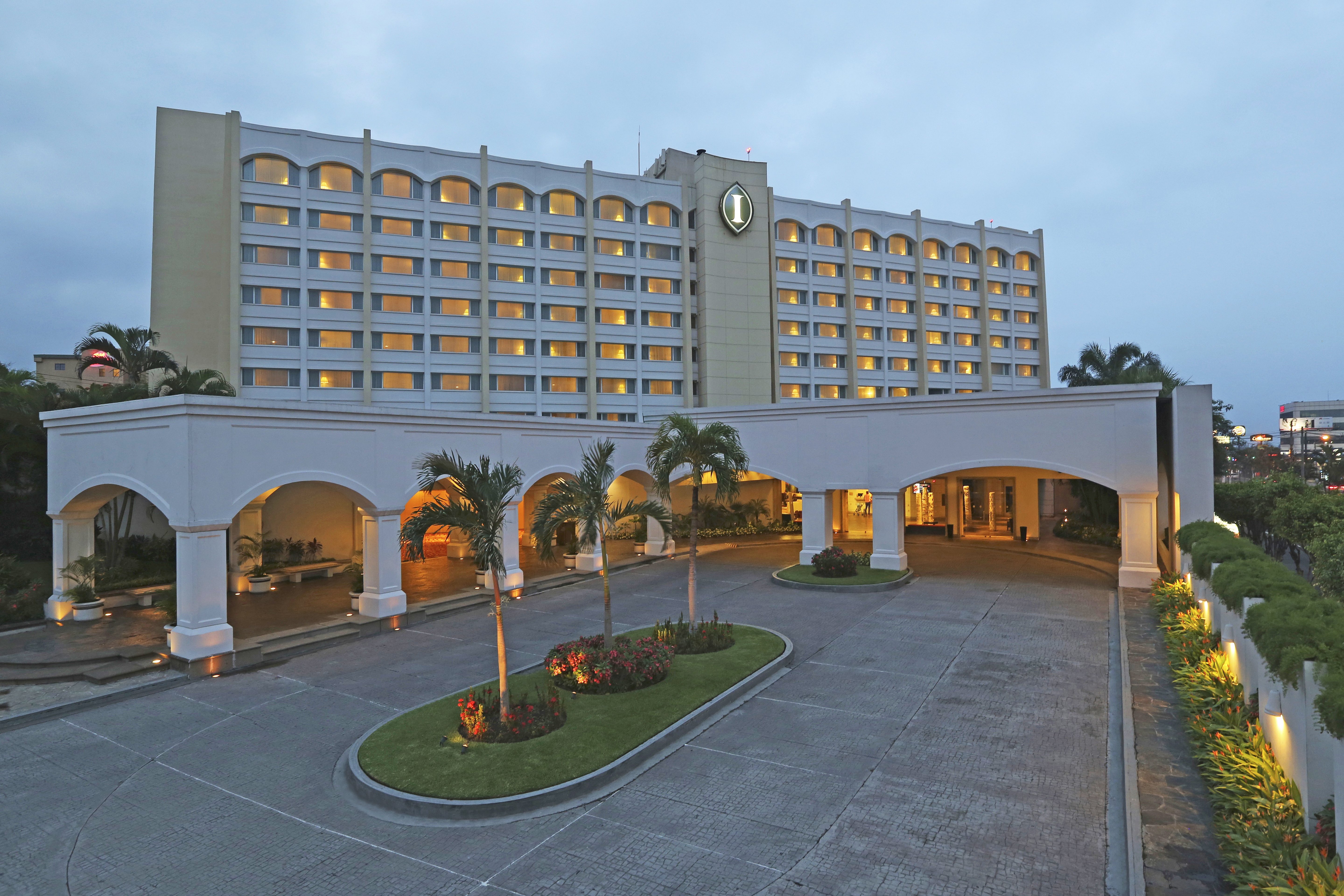 InterContinental San Salvador-Metrocentro Mall 70/76