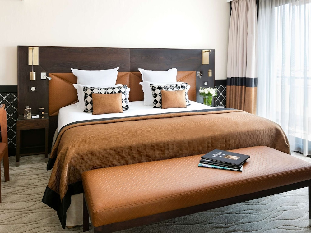Hotel Barriere Le Gray D Albion Cannes 18/75