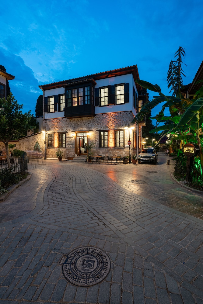 Cedrus Hotel photo3