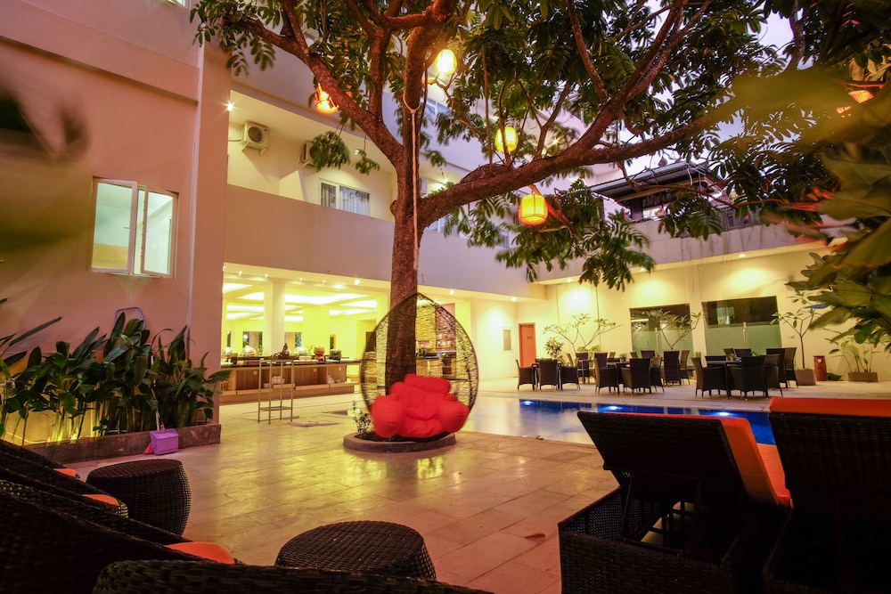 Sunwood Arianz Hotel Managed By Bencoolen 22/25