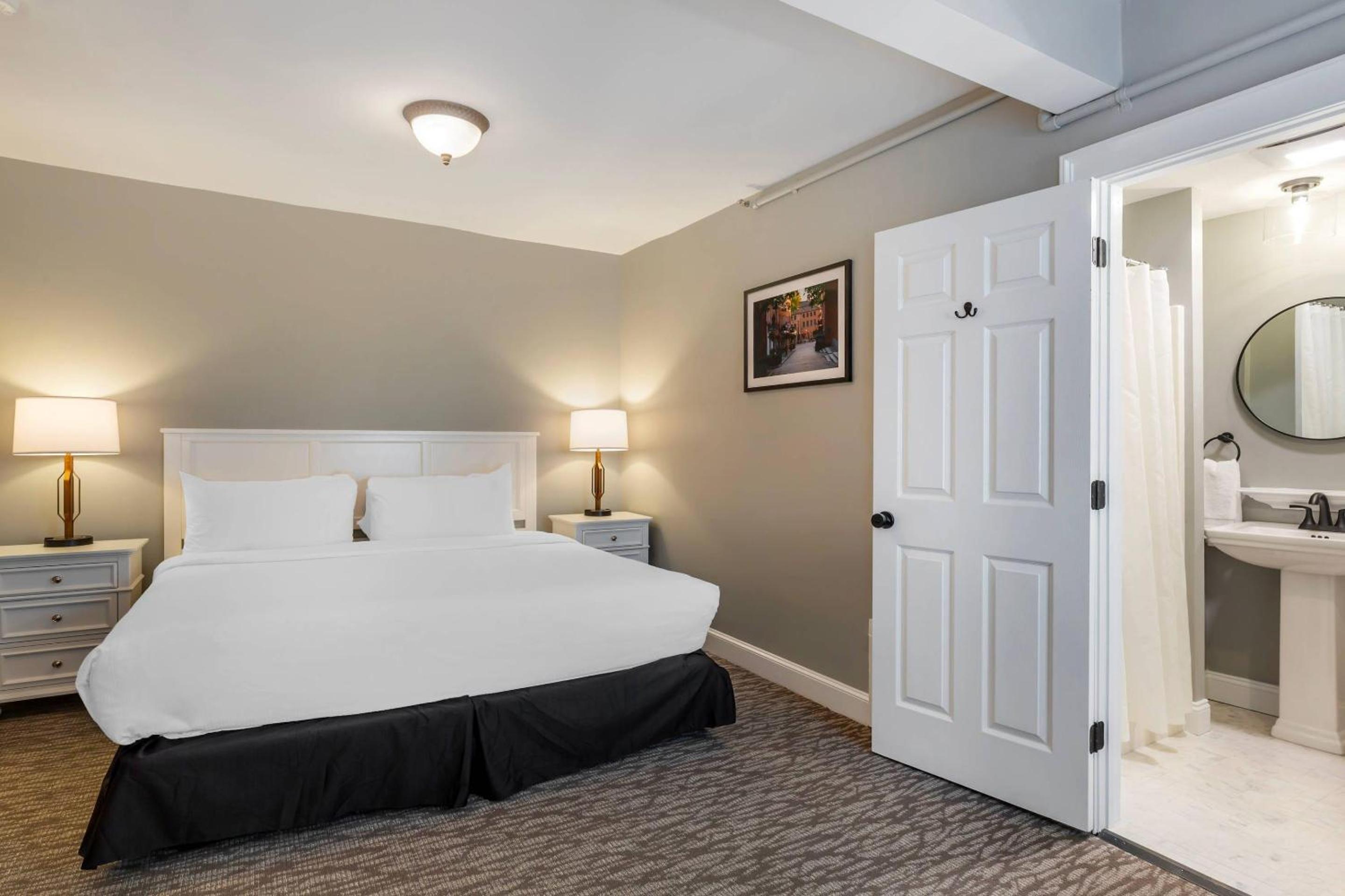 Room, King Bed, Accessible