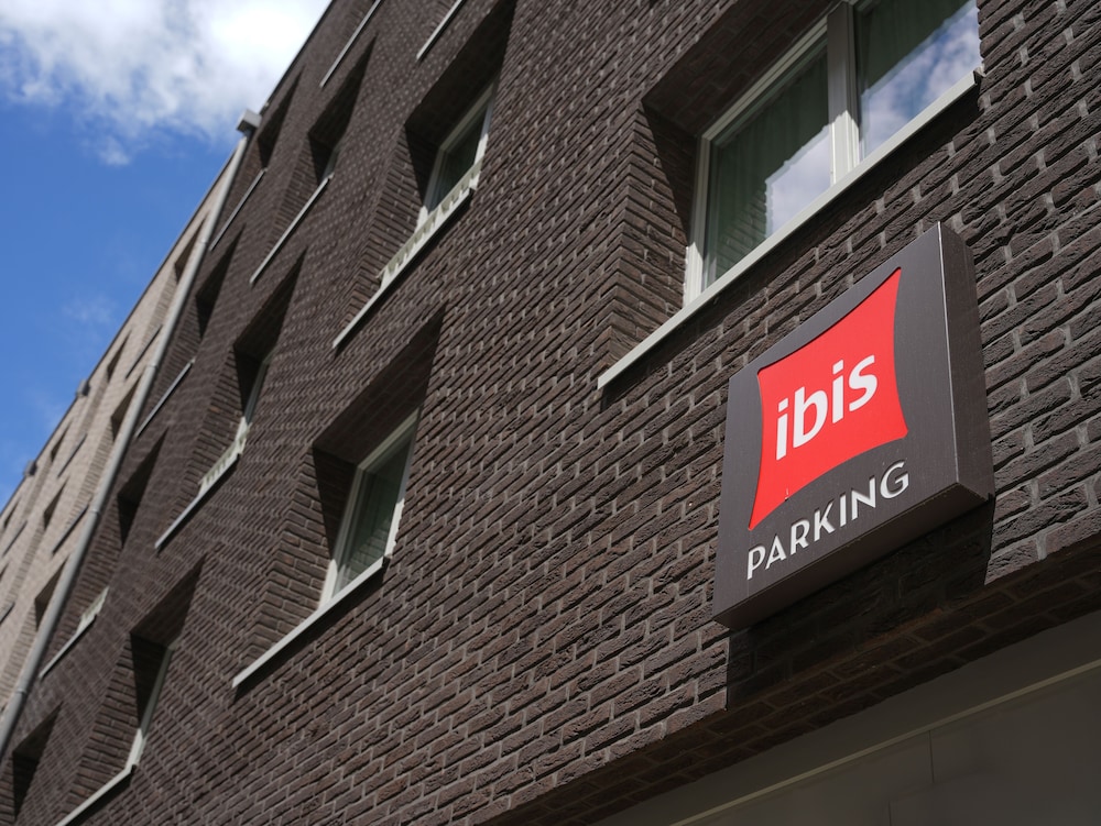 Ibis Paris Gare Montparnasse Catalogne 2/50